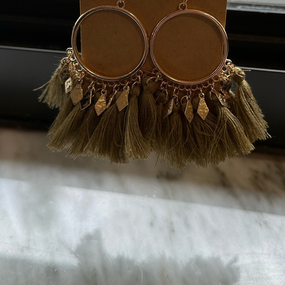 Boho Scalloped Fringe Earrings Hoops - Picture 2 of 2